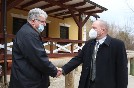 VLADA AGRARNE SKUPNOSTI V DOLENJI VASI LOVREC 01 FOTO LJUBO VUKELIČ